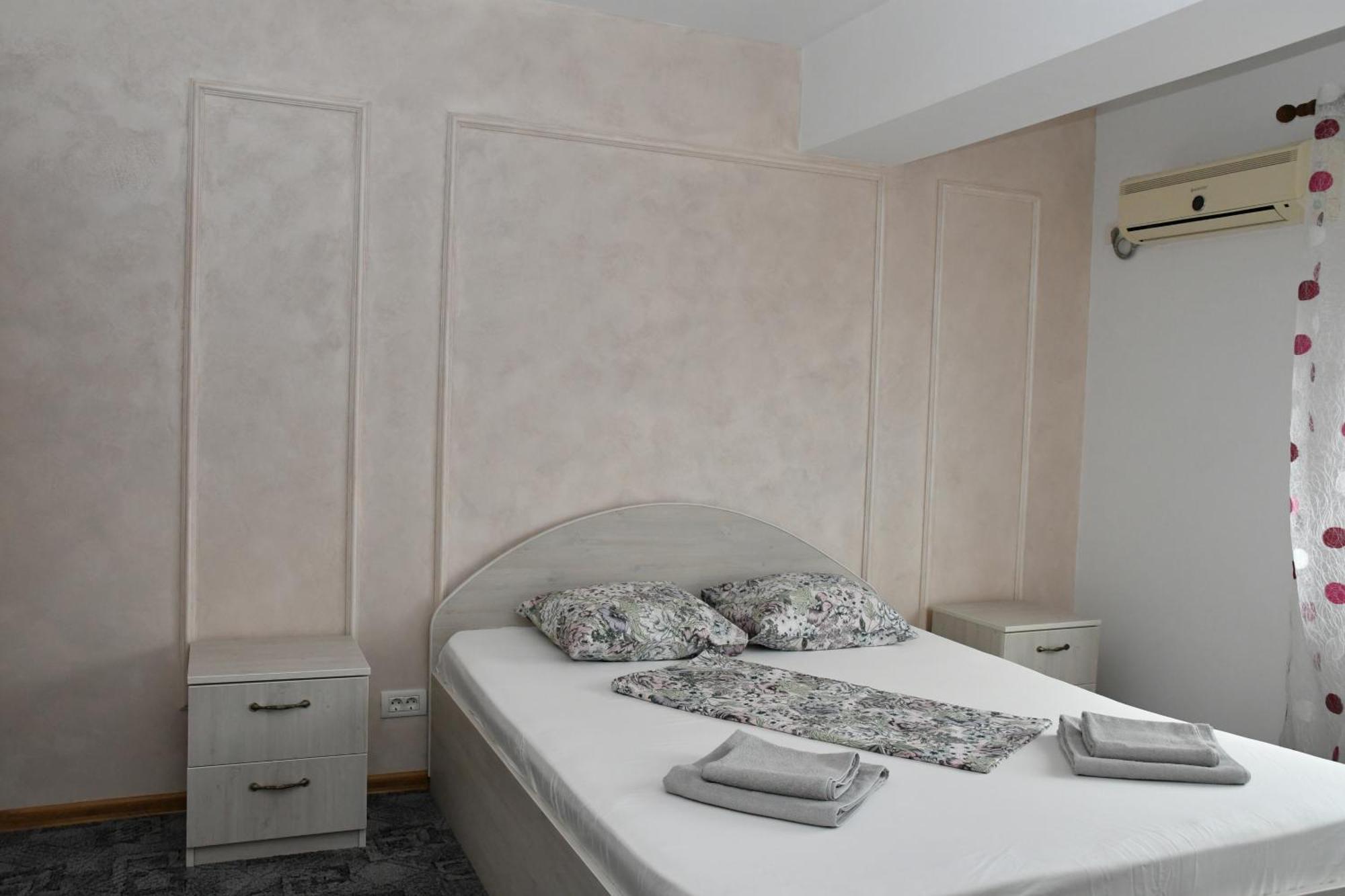 Apartament Luxury - Promenada Mall Craiova Exterior photo